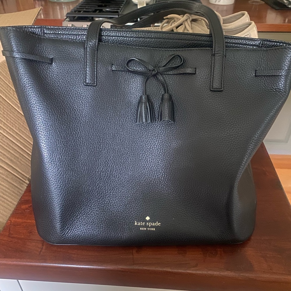Kate Spade Hayes medium Black leather Tote with Bow Detail